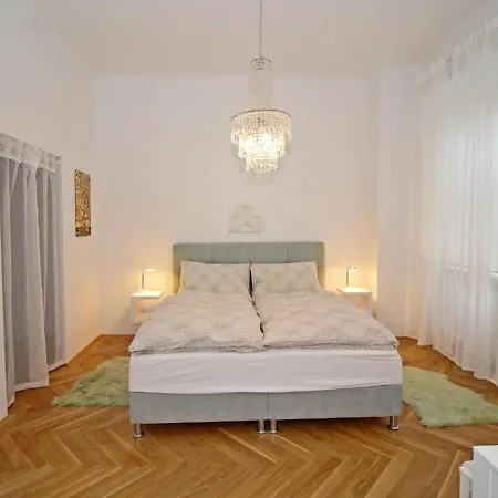 Ferienwohnung Klimt Vienna Exterior photo