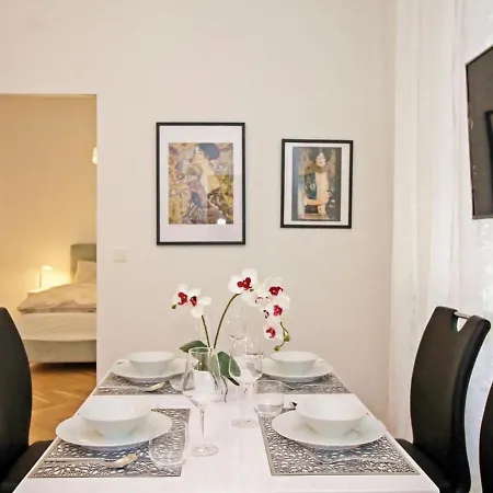 Ferienwohnung Klimt Vienna Exterior photo